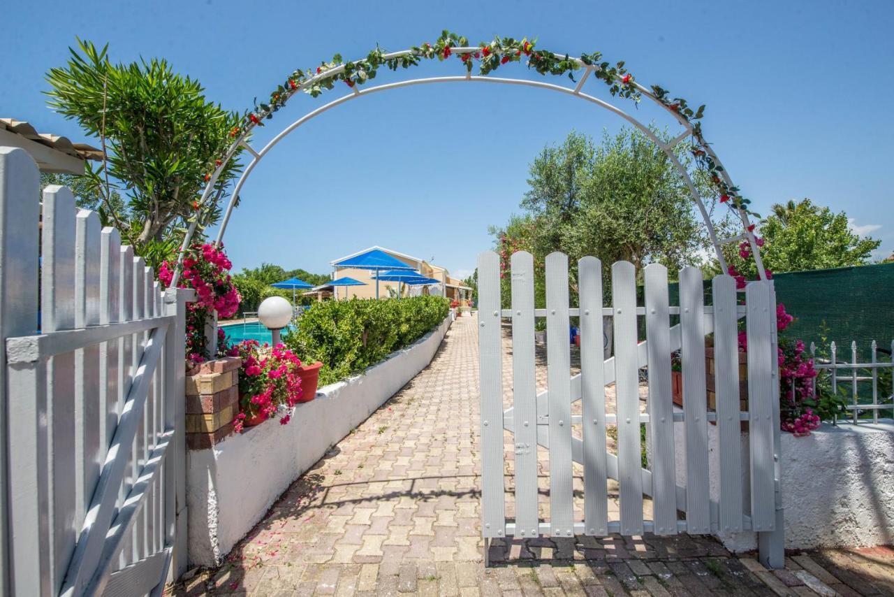 Villa Eleni Holidays Resort With Swimming Pool, Sidari  Bagian luar foto